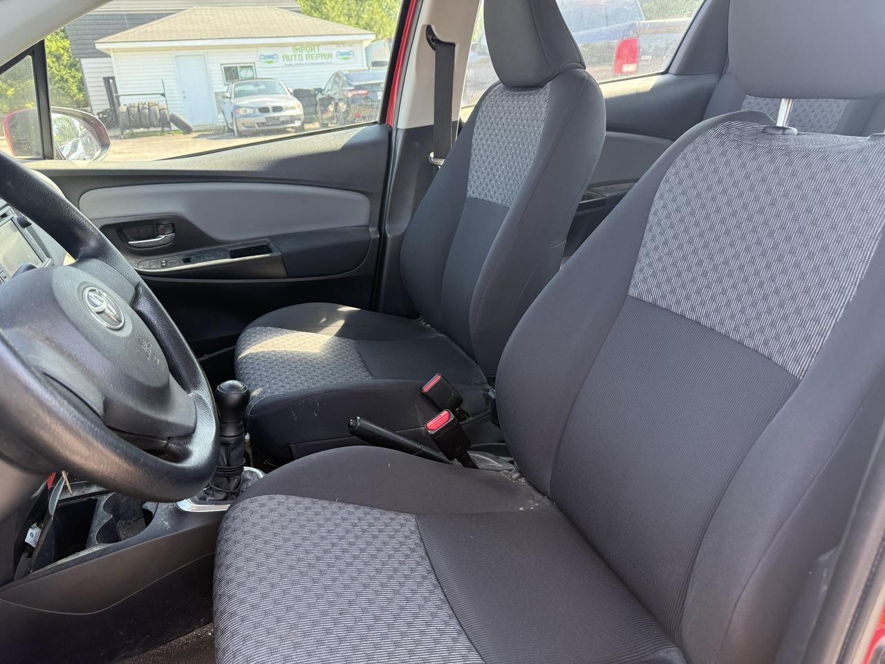 2015 Toyota Yaris LE Photo