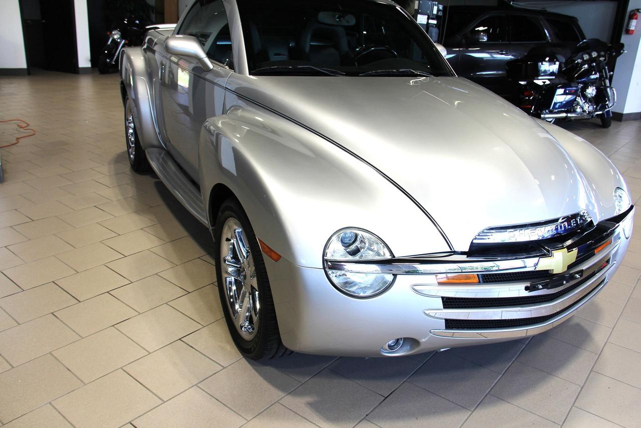2006 Chevrolet SSR LS Photo