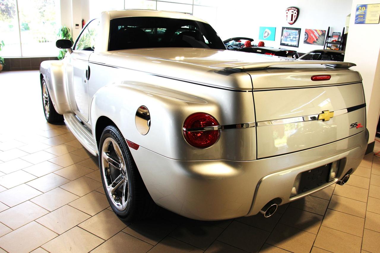 2006 Chevrolet SSR LS Photo