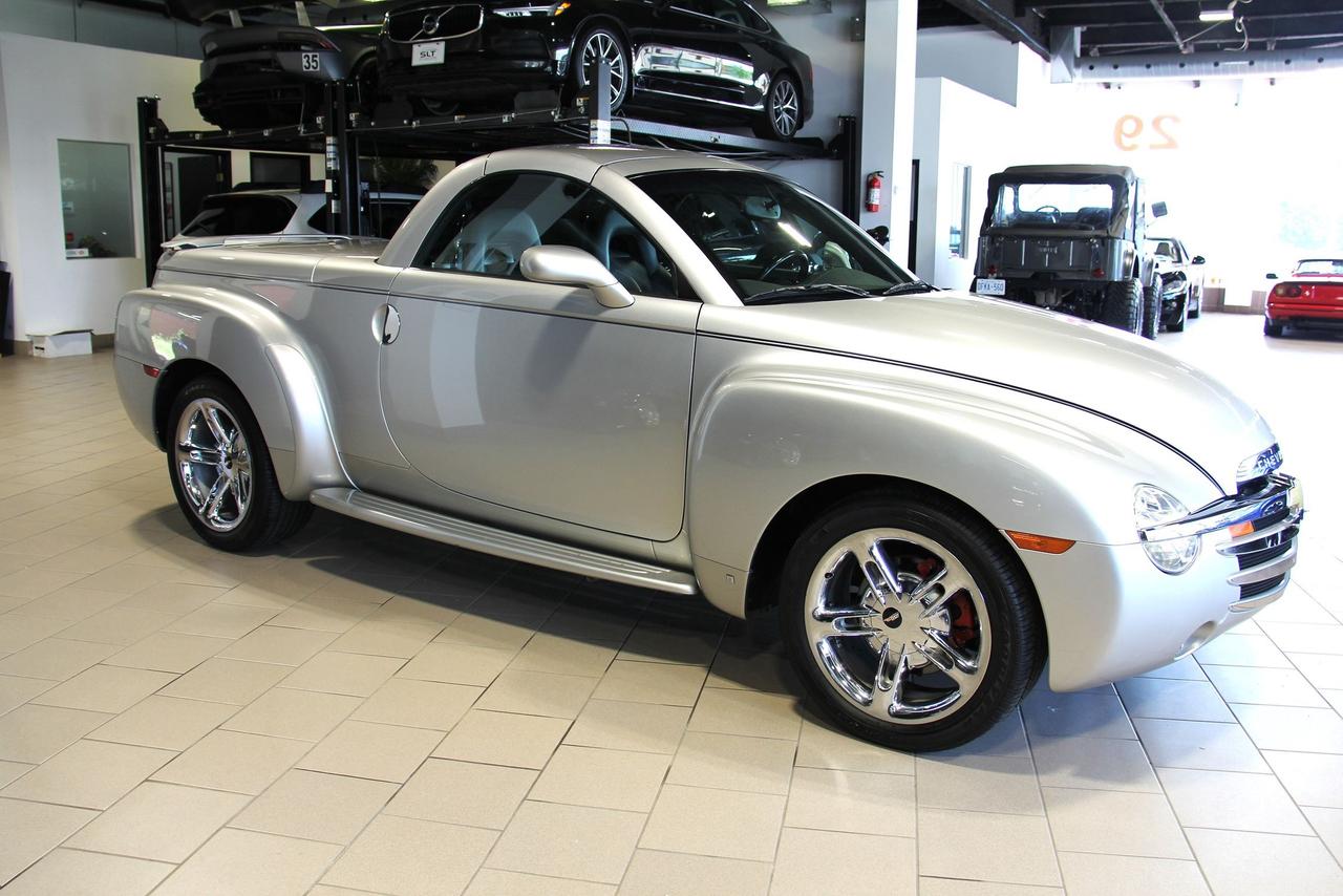 2006 Chevrolet SSR LS Photo3