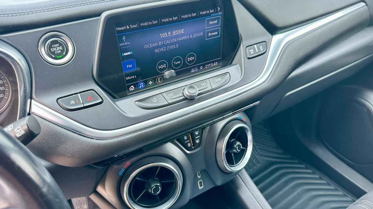 2020 Chevrolet Blazer * AWD * LT * MUST SEE * LT Photo