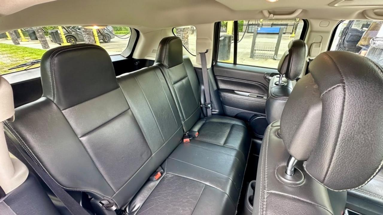2017 Jeep Compass * 4X4 * SPORT * MUST SEE SPORT Photo