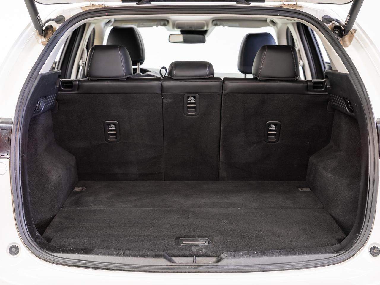 2024 Mazda CX-5 GS AWD | Sunroof | Leather | ACC | BSM | CarPlay