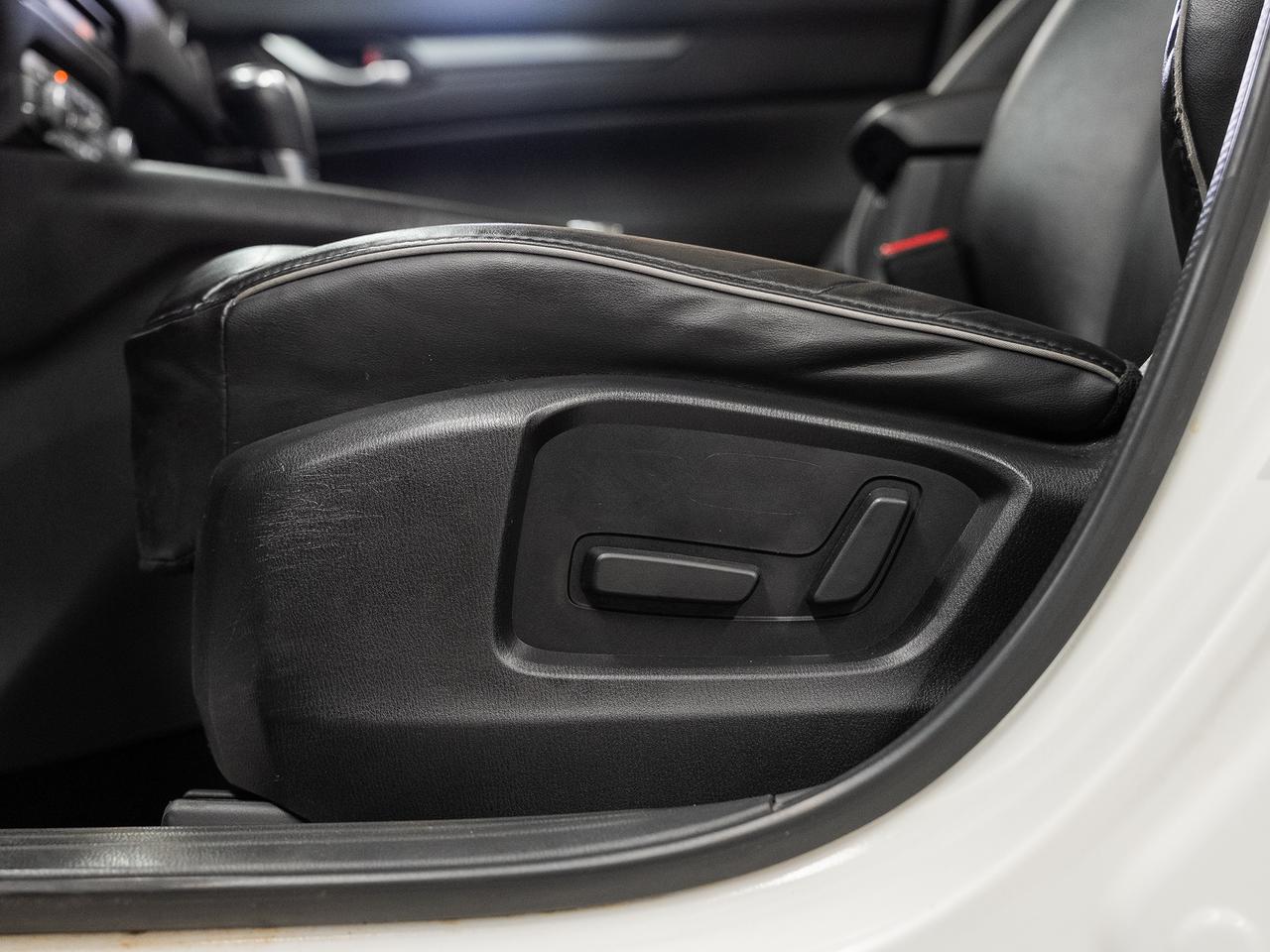 2024 Mazda CX-5 GS AWD | Sunroof | Leather | ACC | BSM | CarPlay