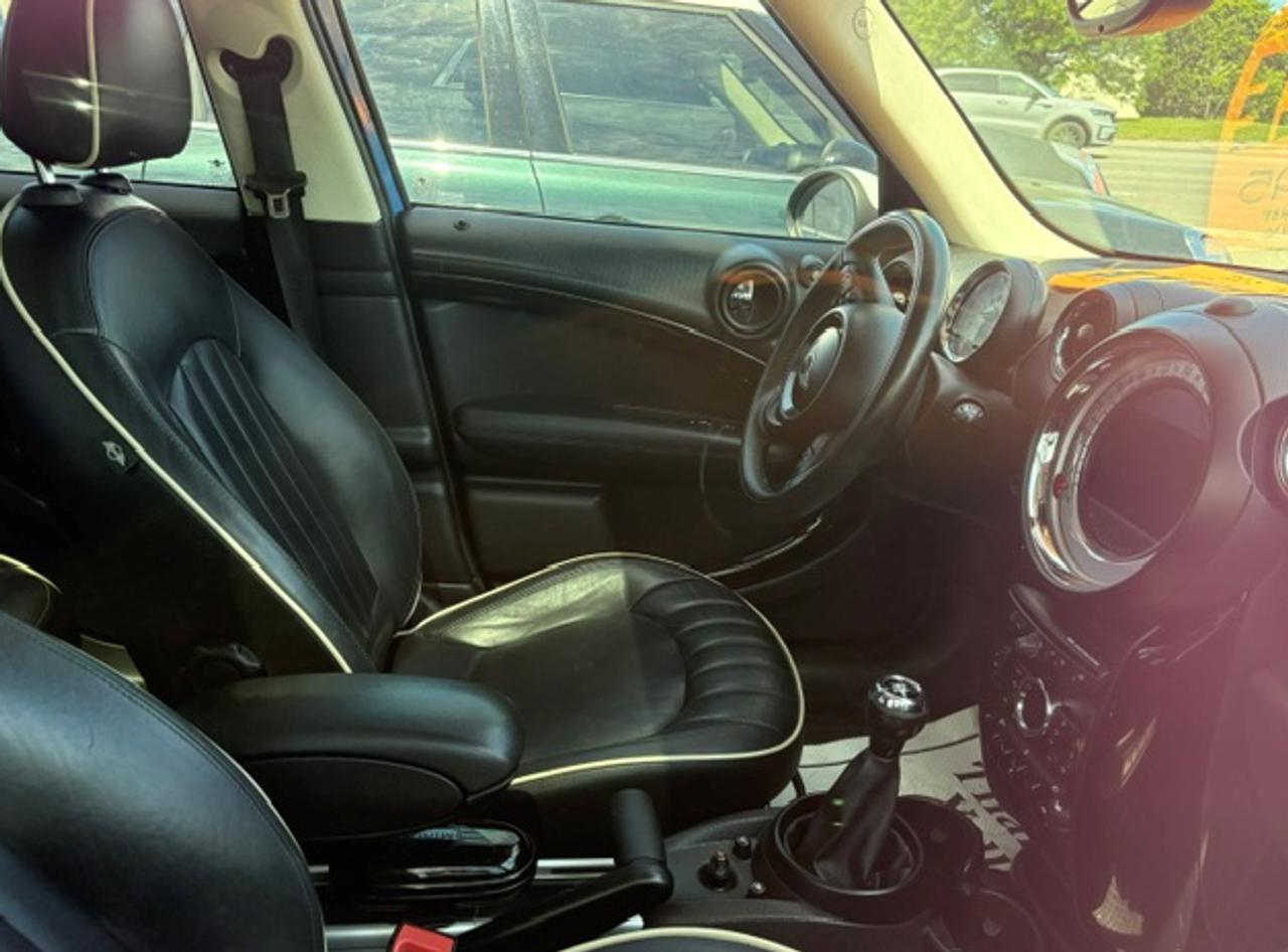 2014 MINI Cooper Countryman S Photo5