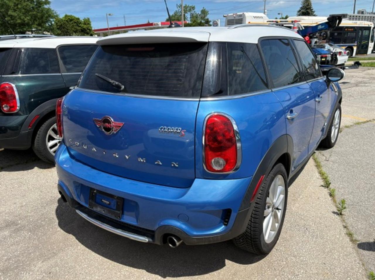 2014 MINI Cooper Countryman S Photo2