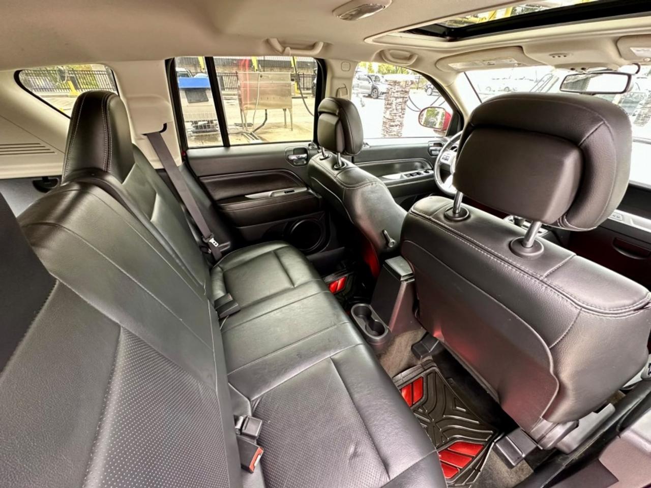 2017 Jeep Compass * 4X4 * SPORT * MUST SEE * SPORT Photo