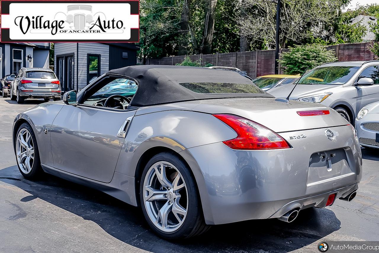 2010 Nissan 370Z 2dr Roadster Auto Touring Photo