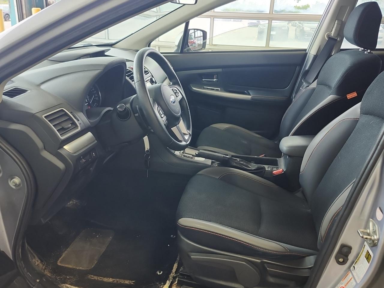 2017 Subaru Crosstrek Touring - AUTO, AWD, HEATED SEATS, BACK-UP CAMERA! Photo11