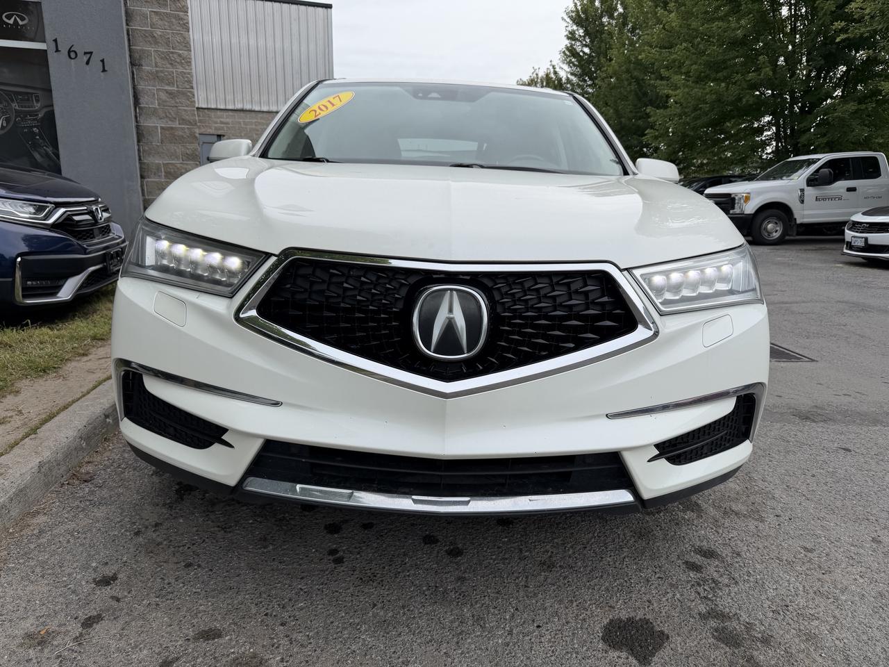 2017 Acura MDX NAVIGATION!! AWD, LEATHER, SUNROOF, HEATED SEATS!! Photo