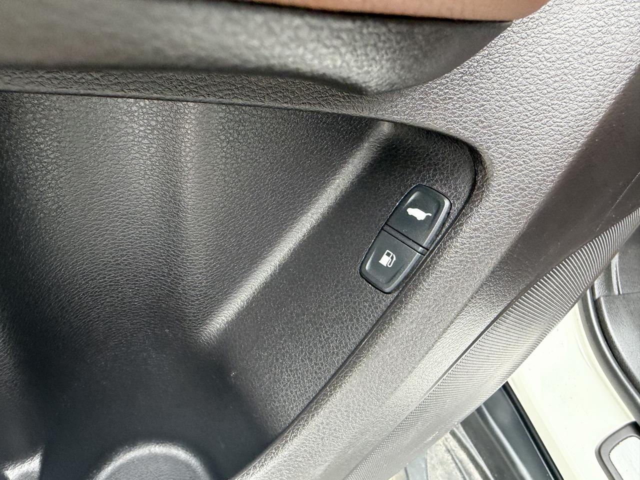 2017 Acura MDX NAVIGATION!! AWD, LEATHER, SUNROOF, HEATED SEATS!! - Photo #20