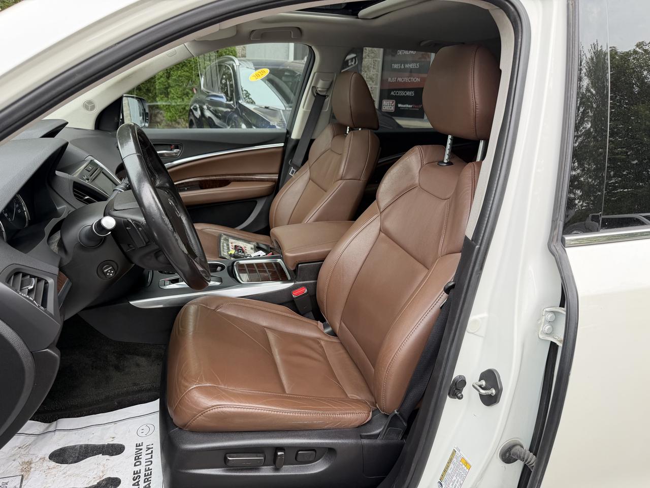 2017 Acura MDX NAVIGATION!! AWD, LEATHER, SUNROOF, HEATED SEATS!! Photo