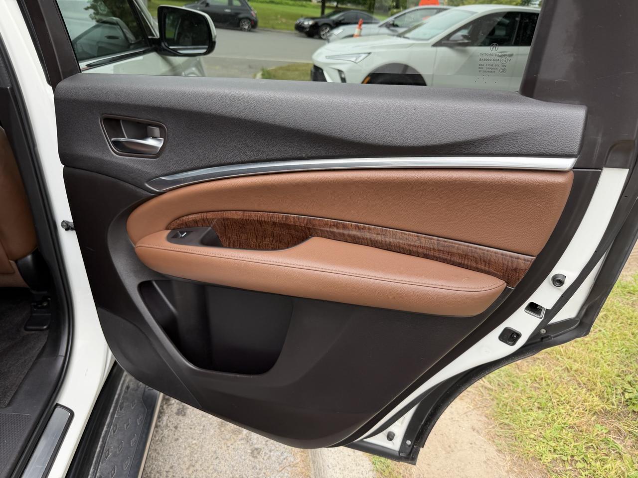 2017 Acura MDX NAVIGATION!! AWD, LEATHER, SUNROOF, HEATED SEATS!! - Photo #44