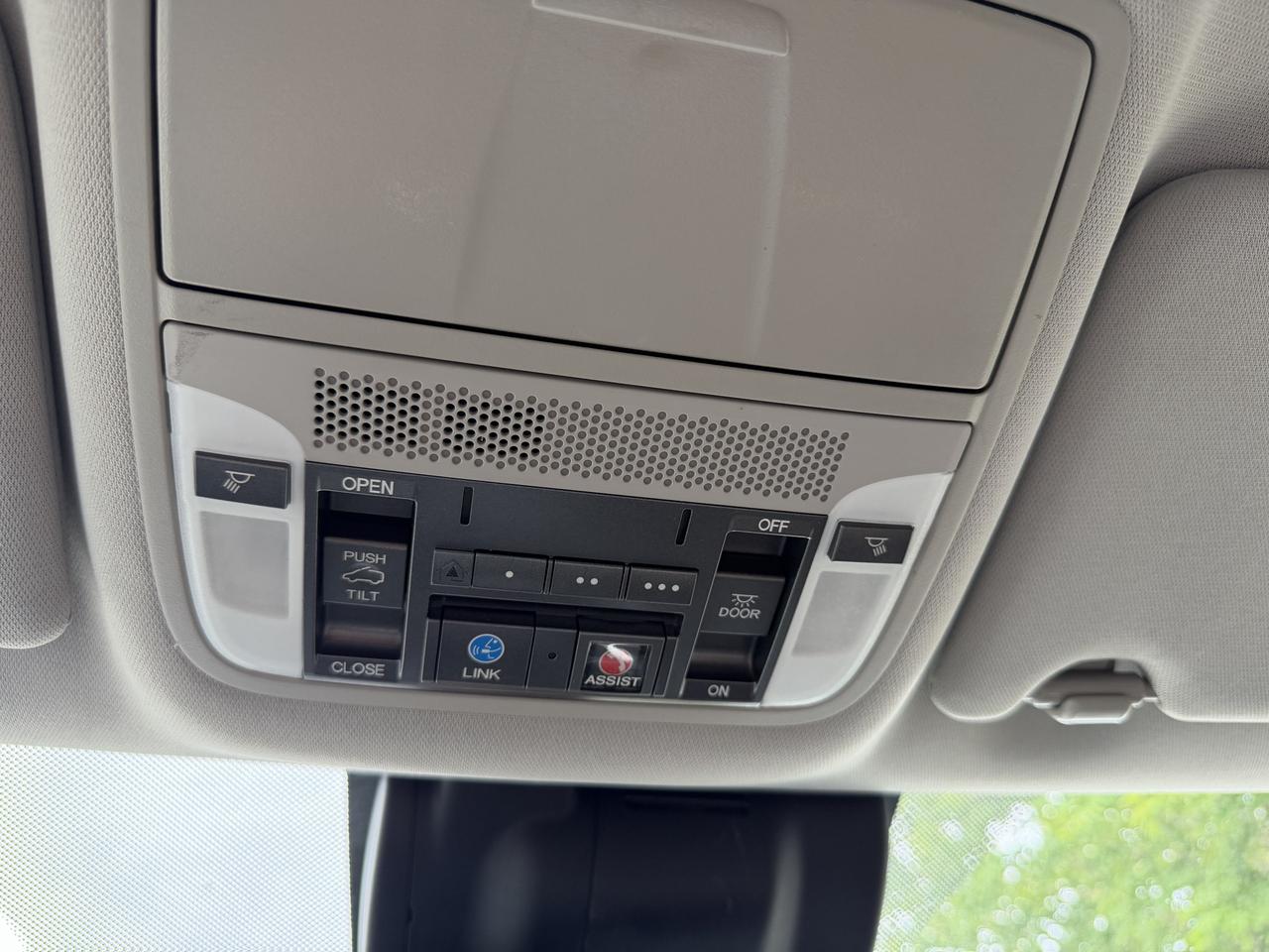 2017 Acura MDX NAVIGATION!! AWD, LEATHER, SUNROOF, HEATED SEATS!! - Photo #25