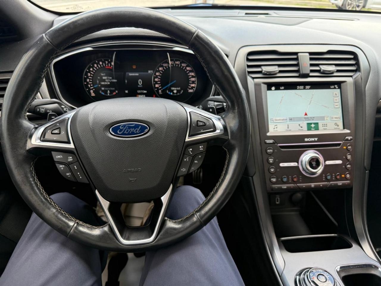 2018 Ford Fusion V6 SPORT AWD * NAVI * SUNROOF * REAR SPOLIER * - Photo #12
