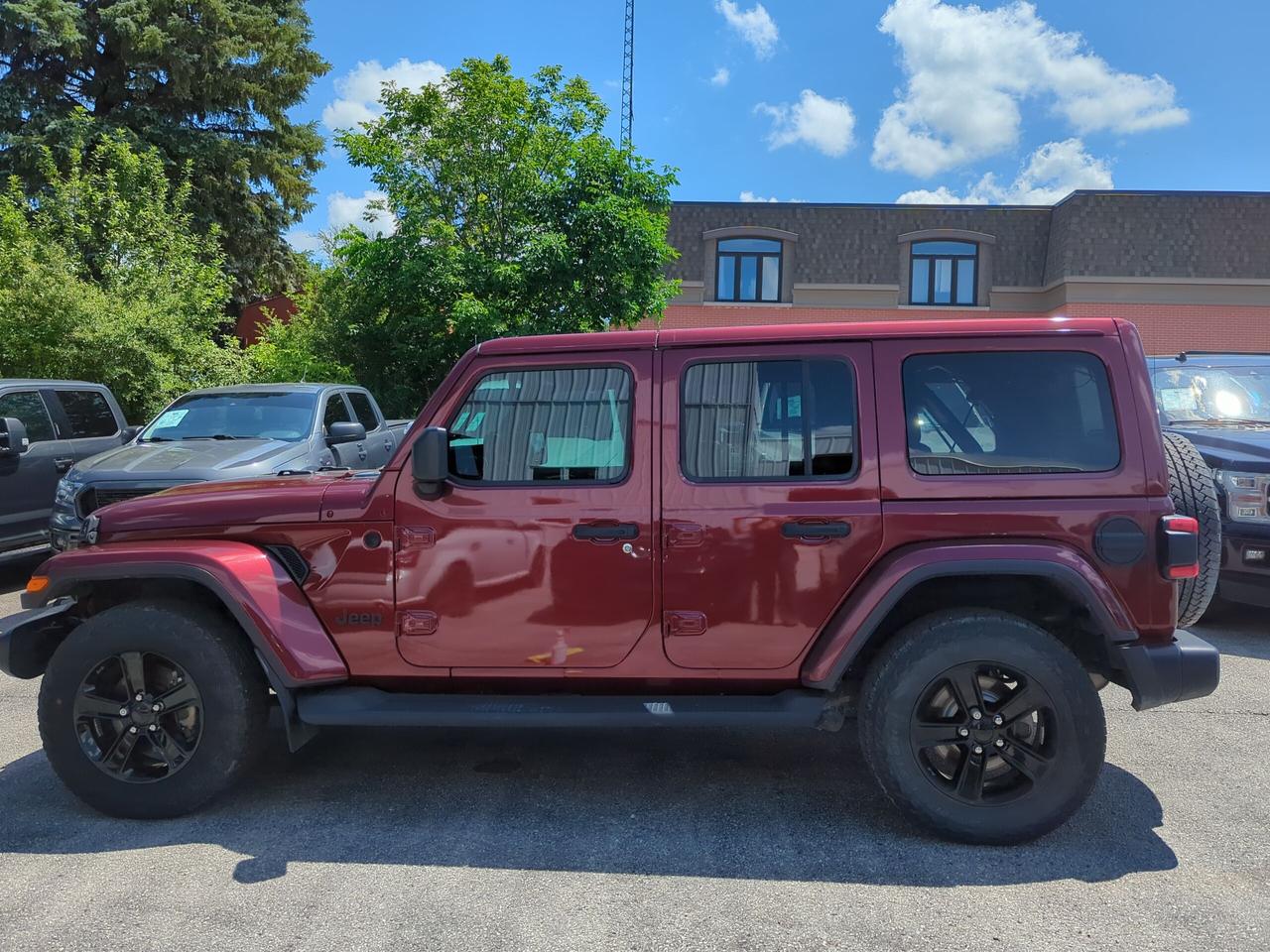 2021 Jeep Wrangler Unlimited Sahara Altitude 4x4 Photo2