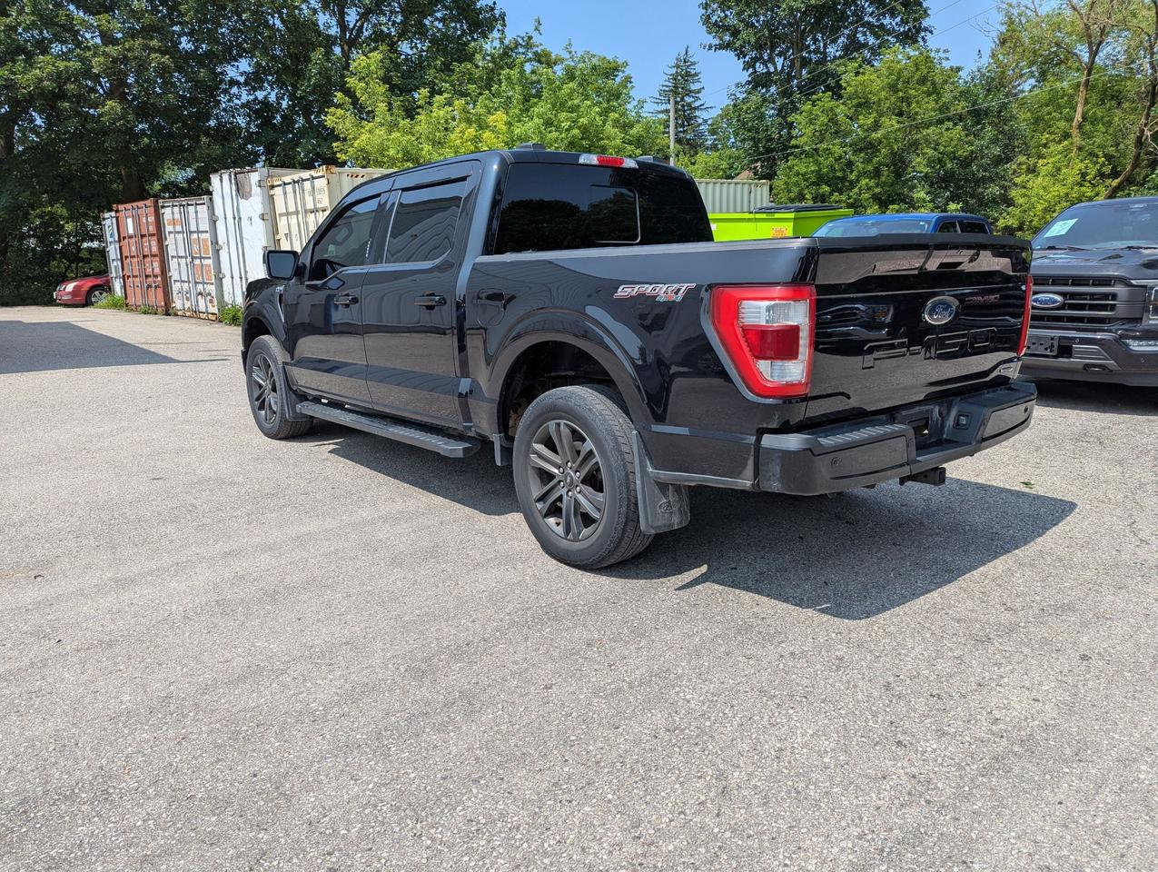 2021 Ford F-150 Lariat 4WD SuperCrew 5.5' Box Photo3