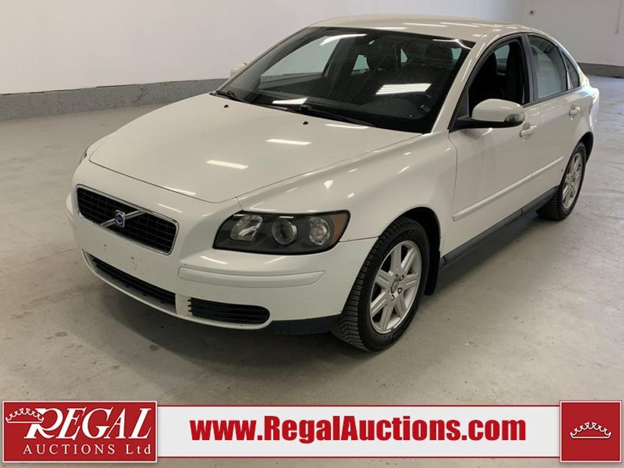 OFFERS WILL NOT BE ACCEPTED BY EMAIL OR PHONE - THIS VEHICLE WILL GO ON TIMED ONLINE AUCTION on Tuesday July 14.<br><br/>VEHICLE DESCRIPTION <br/>Stock #: 43316 <br/>Lot #: 755DT <br/>Reserve Price: $1,500 <br/>CarProof Report: Not Available <br/><br/>IMPORTANT DECLARATION <br/>Dealership Trade-In: Unit was traded in and is being sold on behalf of a franchise dealership. <br/>Hail Damage: Hail Damage. <br/>Odometer in Miles: This vehicles odometer reading is in miles and not kilometers. <br/>Active Status: This vehicles title is listed as Active Status. <br/> Live Online Bidding: This vehicle will be available for bidding over the internet, visit www.RegalAuctions.com to register. <br/> <br/>The simple solution to selling your car or truck. Bring your clean vehicle in with your Drivers License and current Registration and well put it on the auction block at our next sale.<br/><br/>www.RegalAuctions.com
