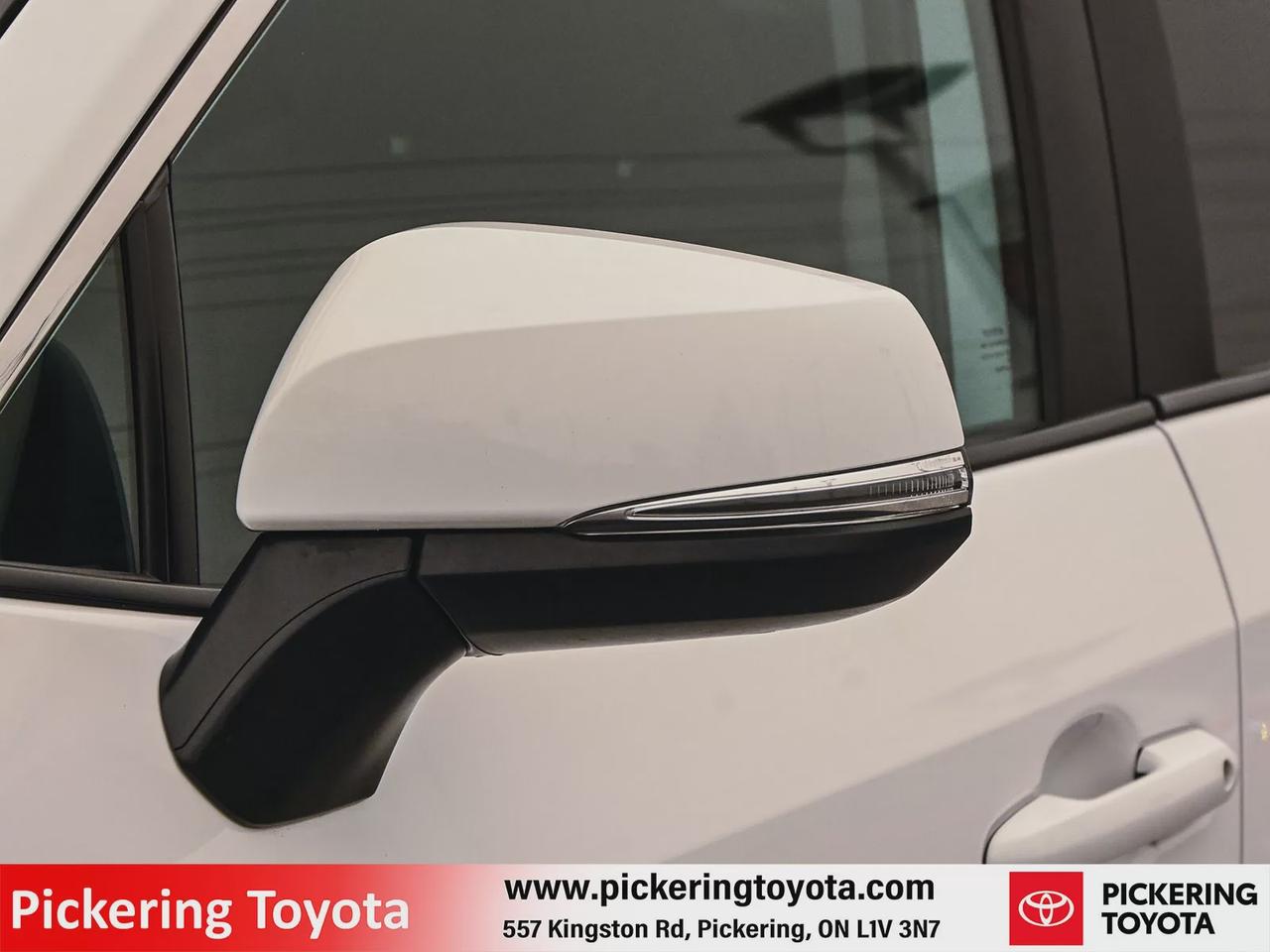 2024 Toyota RAV4 Hybrid XLE Photo