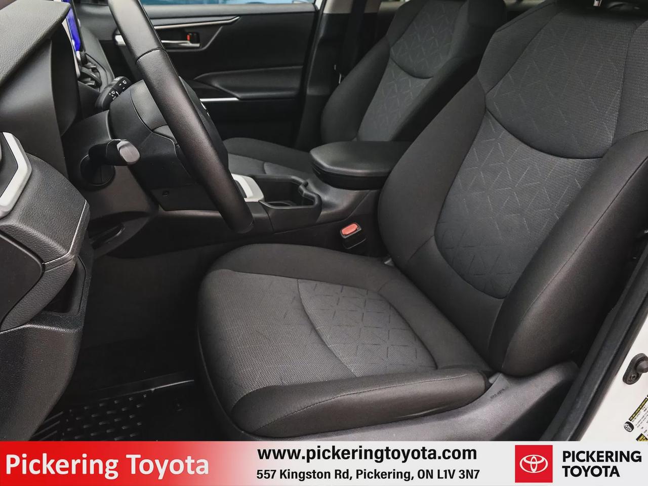 2024 Toyota RAV4 Hybrid XLE Photo