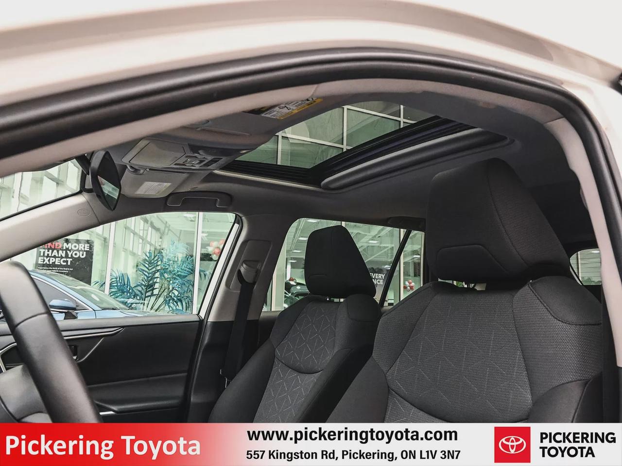 2024 Toyota RAV4 Hybrid XLE Photo