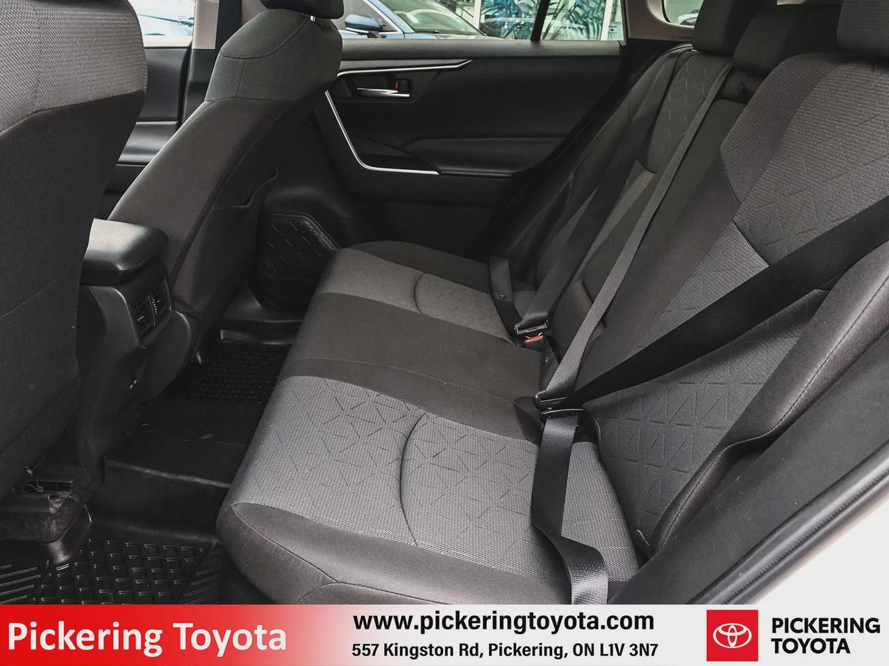 2024 Toyota RAV4 Hybrid XLE Photo