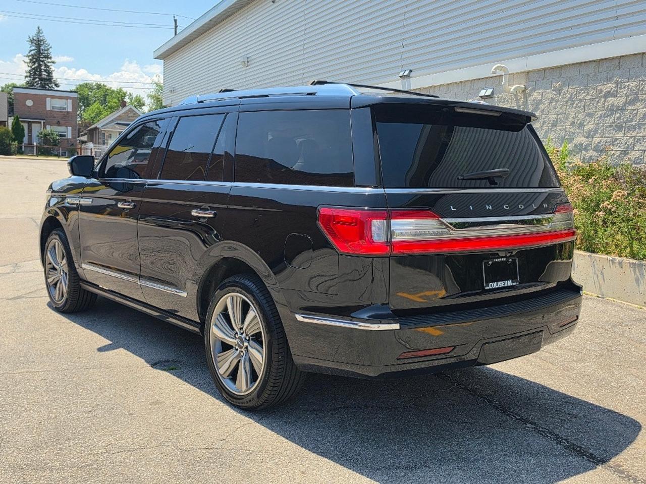 2018 Lincoln Navigator RESERVE 4X4 **LEATHER-ROOF-NAVI-7 PASS-HUD** Photo2