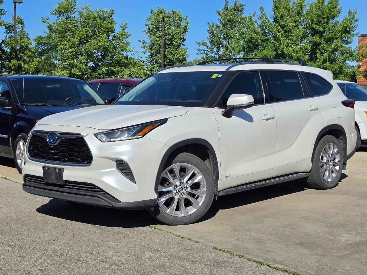 Used 2023 Toyota Highlander HYBRID LIMITED-AWD-FULLY LOADED-CLEAN CARFAX-CERTIFIED for sale in Toronto, ON