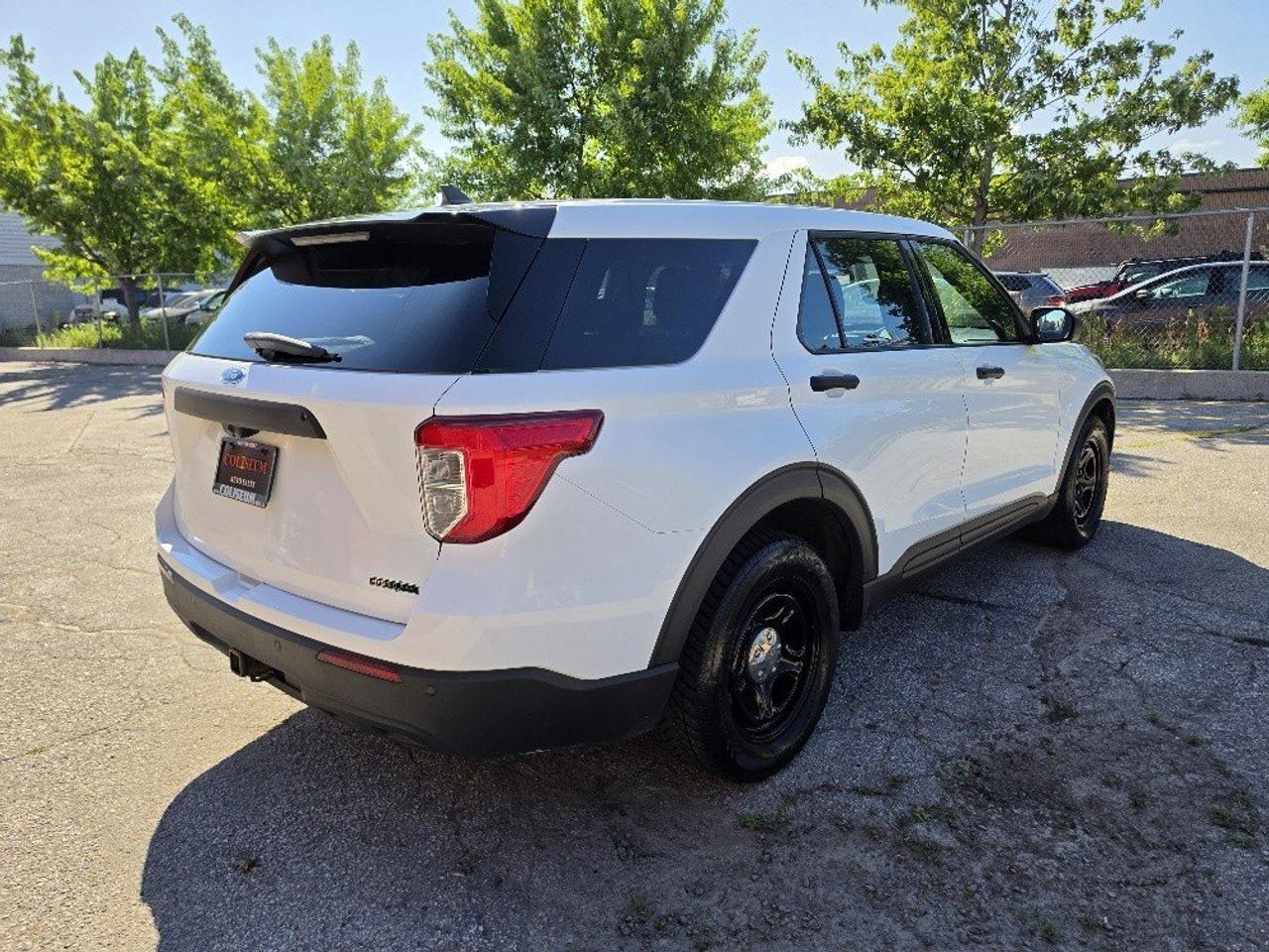 2022 Ford Explorer AWD HYBRID **1 OWNER-CERTIFIED-WE FINANCE** Photo4