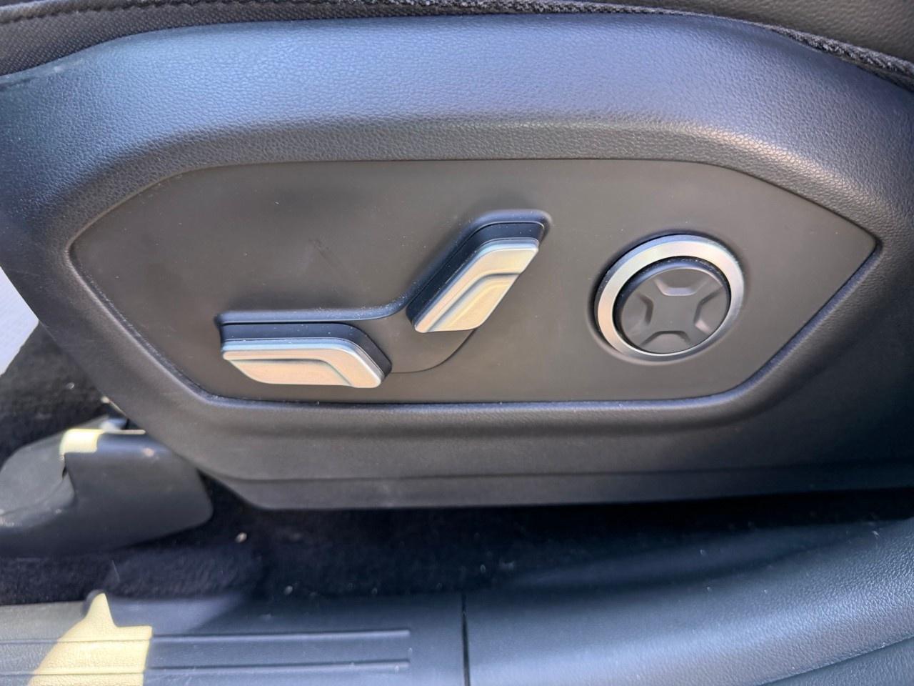 2024 Hyundai Santa Fe LUXURY AWD Photo