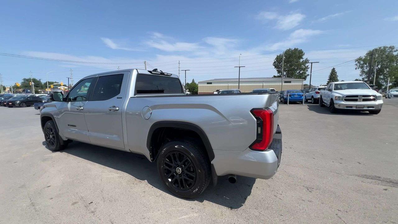 2024 Toyota Tundra LIMITED 4X4 | CREW | COOLED LEATHER | PANO ROOF Photo
