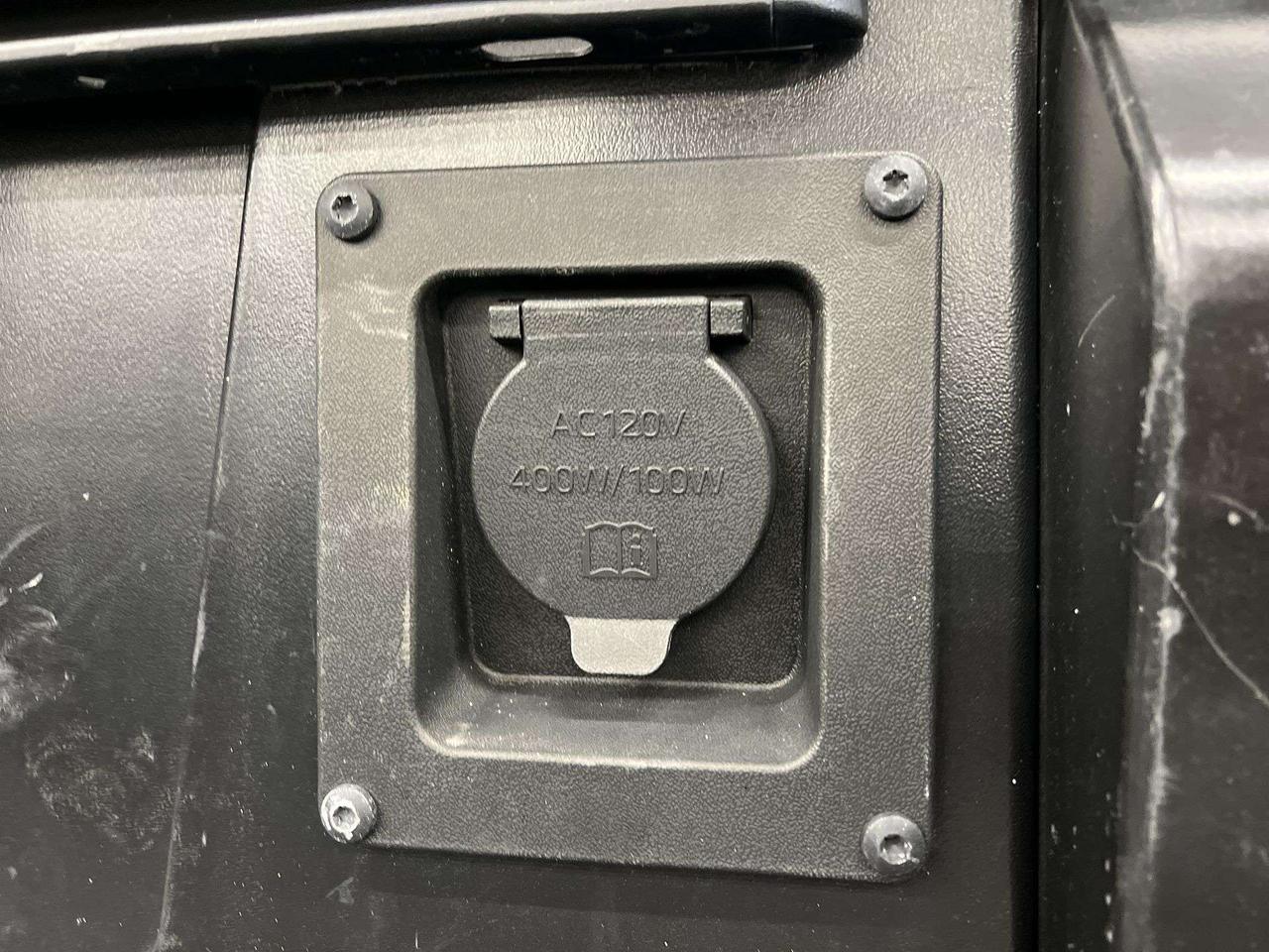 2024 Toyota Tundra LIMITED 4X4 | CREW | COOLED LEATHER | PANO ROOF Photo