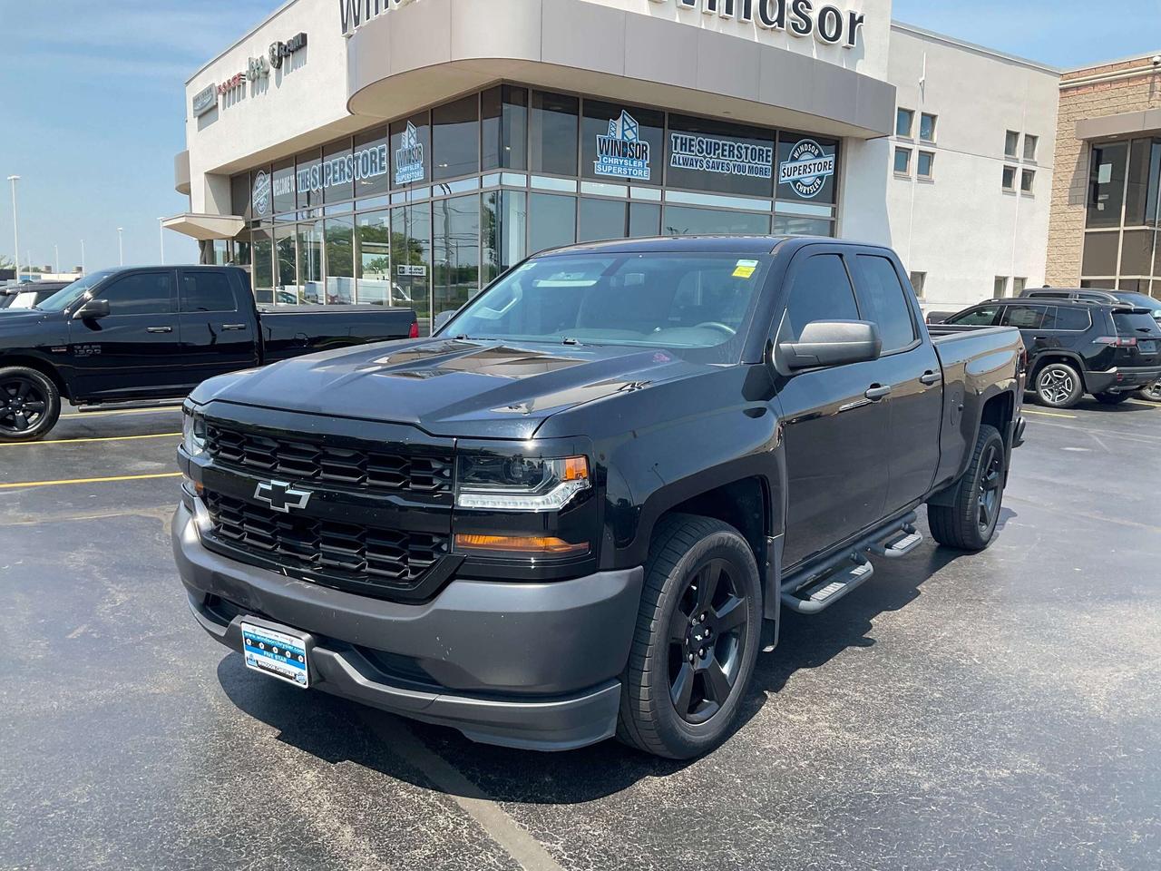 Used 2017 Chevrolet Silverado 1500  for sale in Windsor, ON