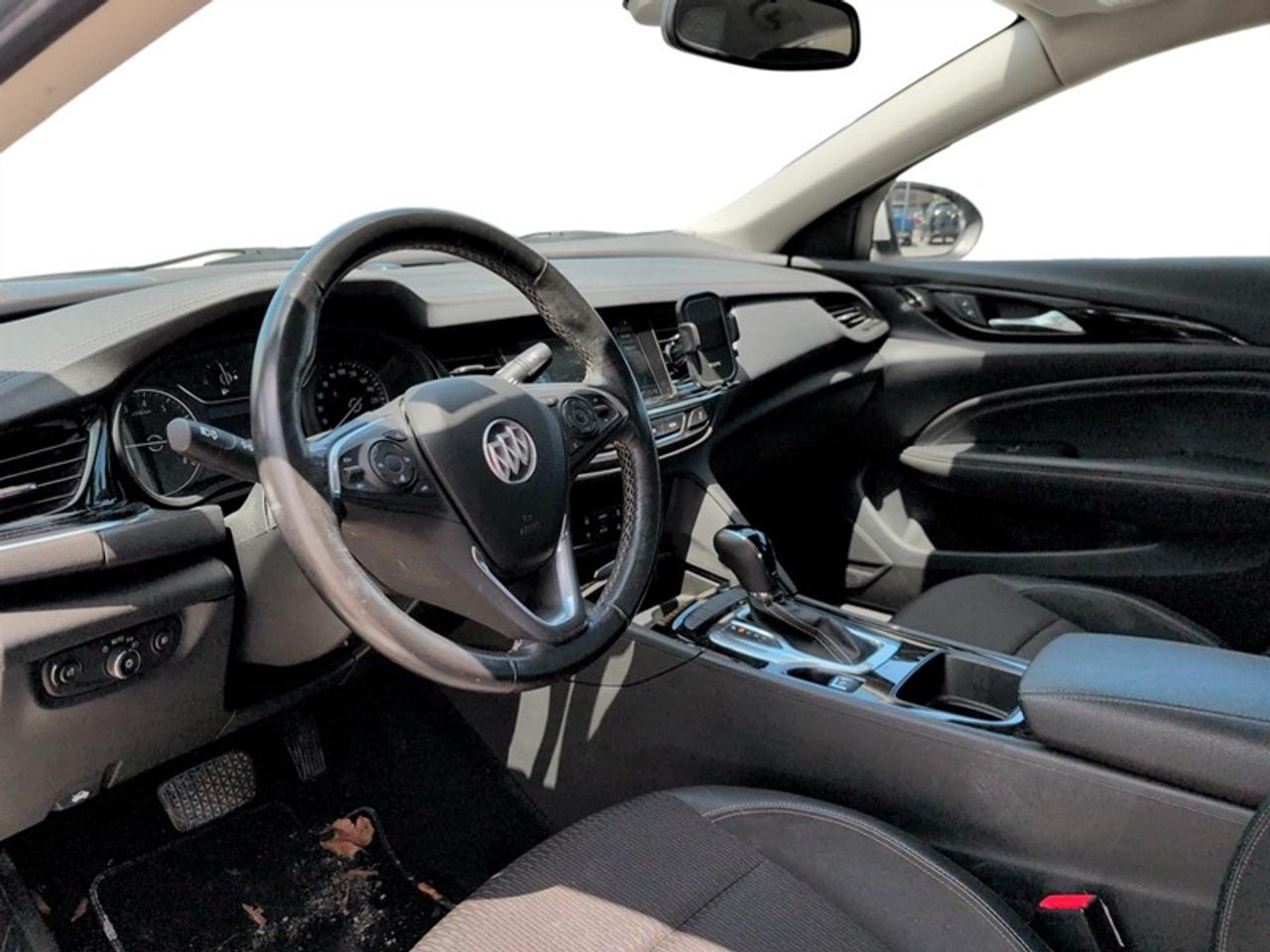 2019 Buick Regal Sportback Preferred II Photo