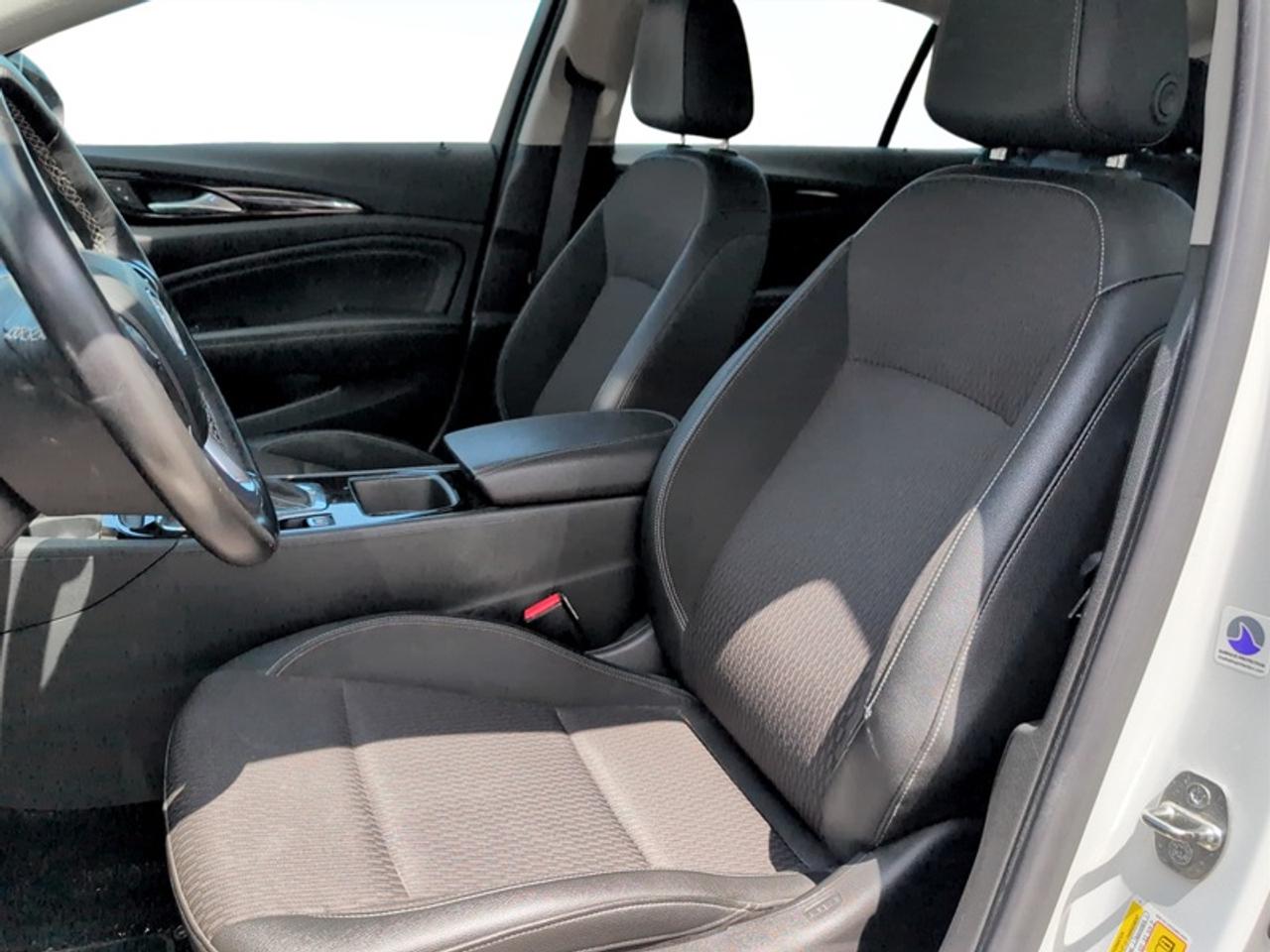 2019 Buick Regal Sportback Preferred II Photo