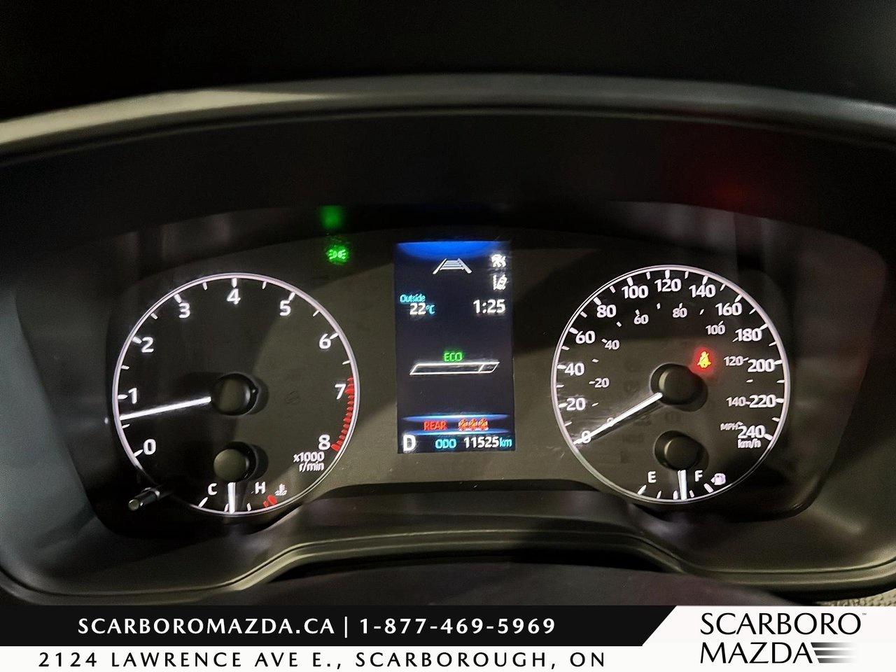 2025 Toyota Corolla Cross LE Photo