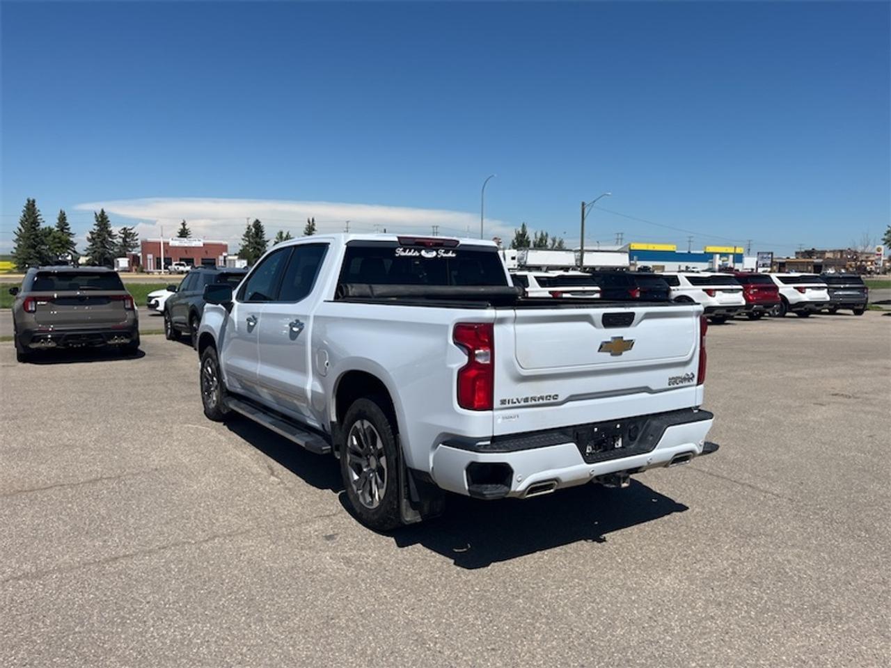 2026 Chevrolet Silverado 1500 High Country  -  Premium Audio Photo5