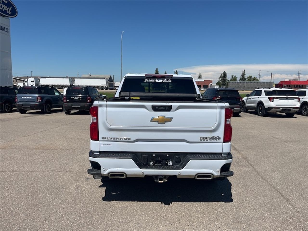 2026 Chevrolet Silverado 1500 High Country  -  Premium Audio Photo5