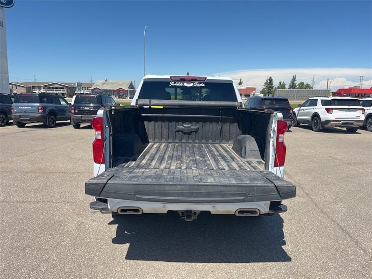 2026 Chevrolet Silverado 1500 High Country  -  Premium Audio Photo5