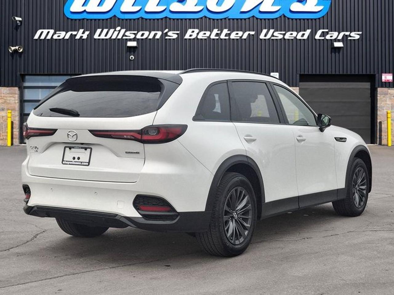 2025 Mazda CX-70 MHEV GS-L AWD | Leather | Sunroof | Adaptive Cruise | Heated Wheel + Seats | CarPlay + Android and More ! Photo