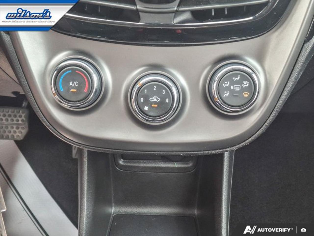 2021 Chevrolet Spark 1LT Sport Edition | Two Tone | CarPlay | Air Conditioning | Cruise Control | Alloy Wheels and More ! Photo