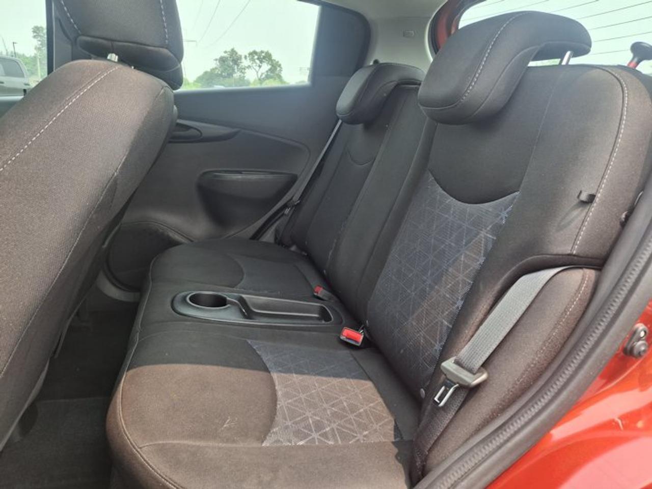 2021 Chevrolet Spark 1LT Sport Edition | Two Tone | CarPlay | Air Conditioning | Cruise Control | Alloy Wheels and More ! Photo