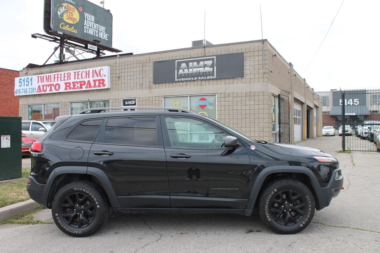 2016 Jeep Cherokee Trailhawk Photo