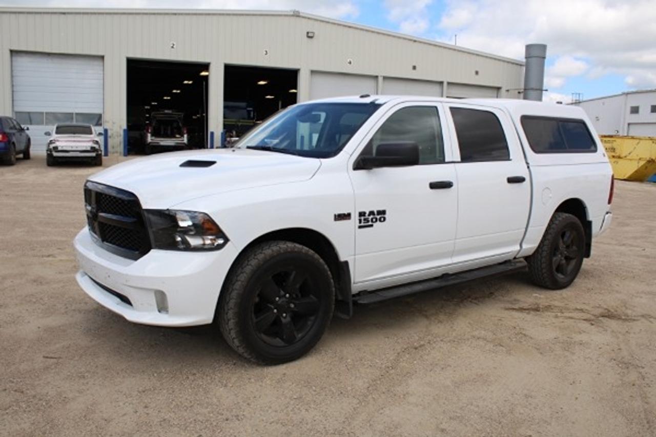 2023 Dodge Ram 1500 Classic Express 5.7L HEMI w/Htd cloth, BUC, topper - Photo #1
