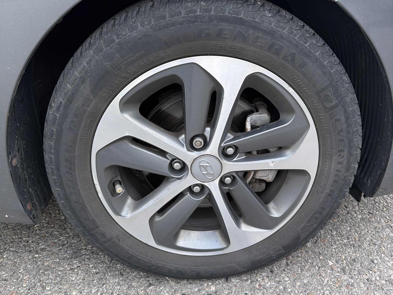 2016 Hyundai Elantra GT GLS | Auto | Pano Roof | Bluetooth | Alloys & More Photo