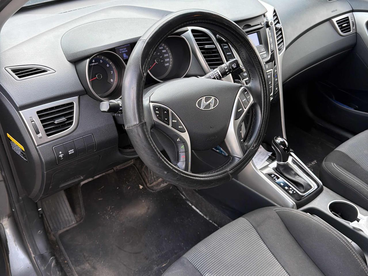 2016 Hyundai Elantra GT GLS | Auto | Pano Roof | Bluetooth | Alloys & More Photo