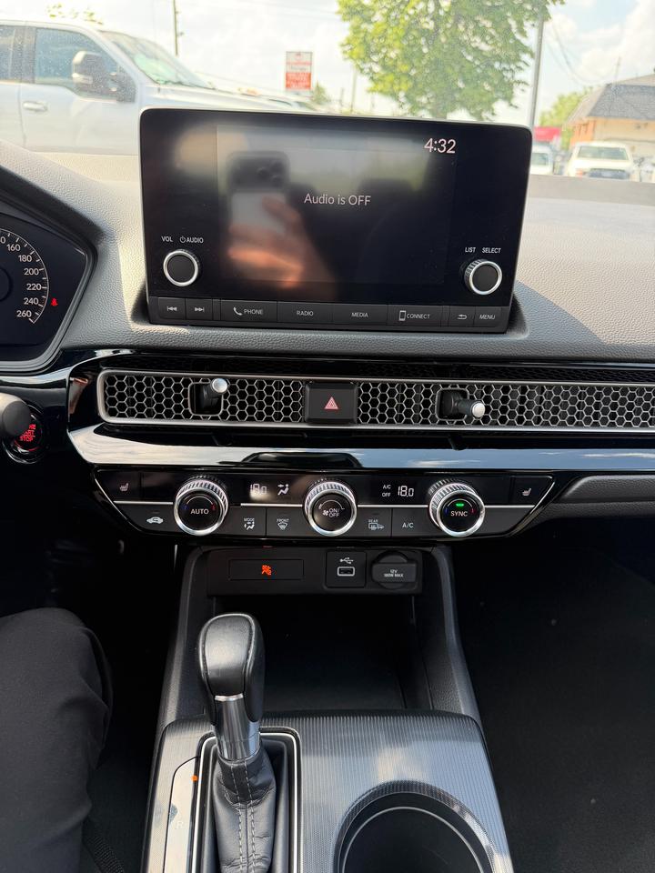 2022 Honda Civic Sport Photo
