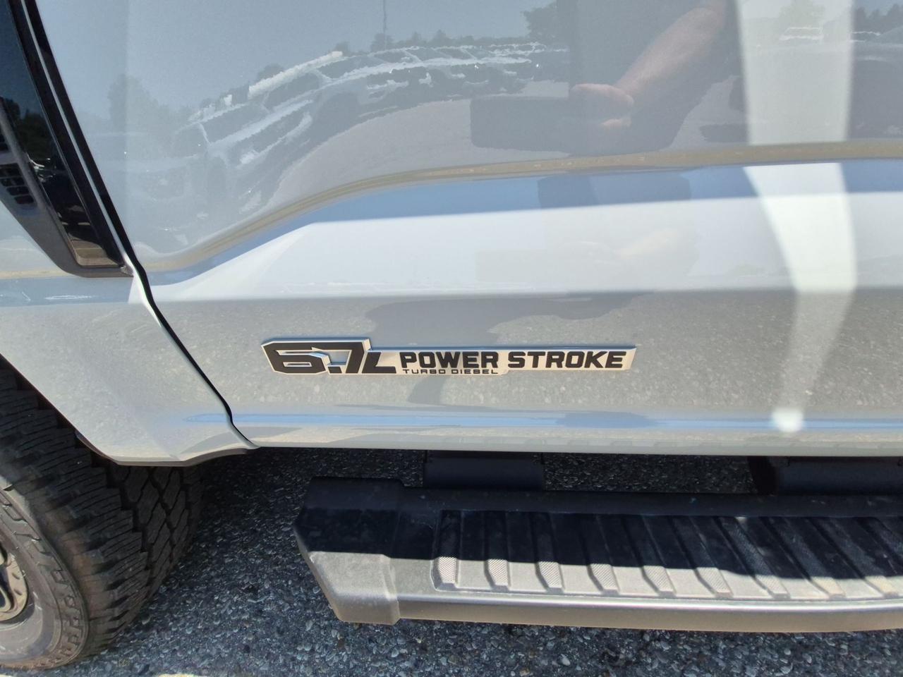 2026 Ford F-250 LARIAT, 6.7L DIESEL, ULTIMATE/PREMIUM PKG,MOONROOF Photo