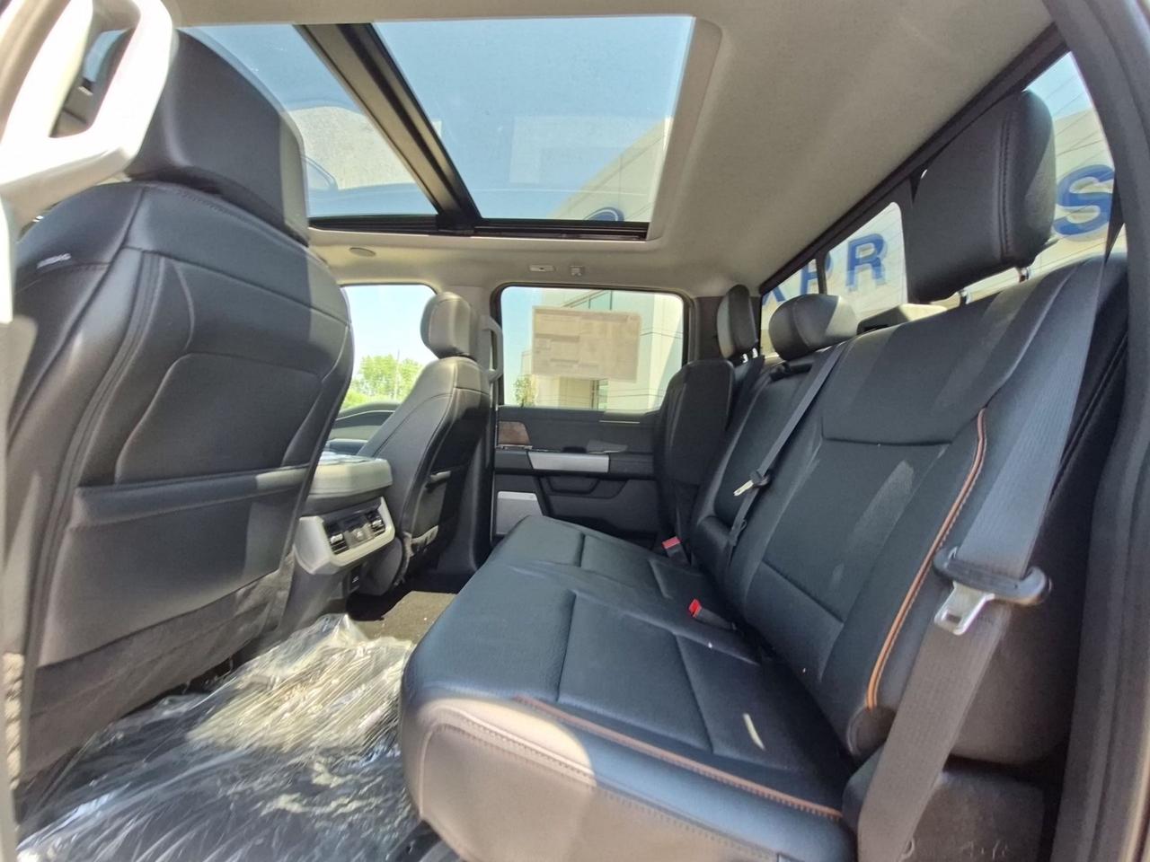 2026 Ford F-250 LARIAT, 6.7L DIESEL, ULTIMATE/PREMIUM PKG,MOONROOF Photo