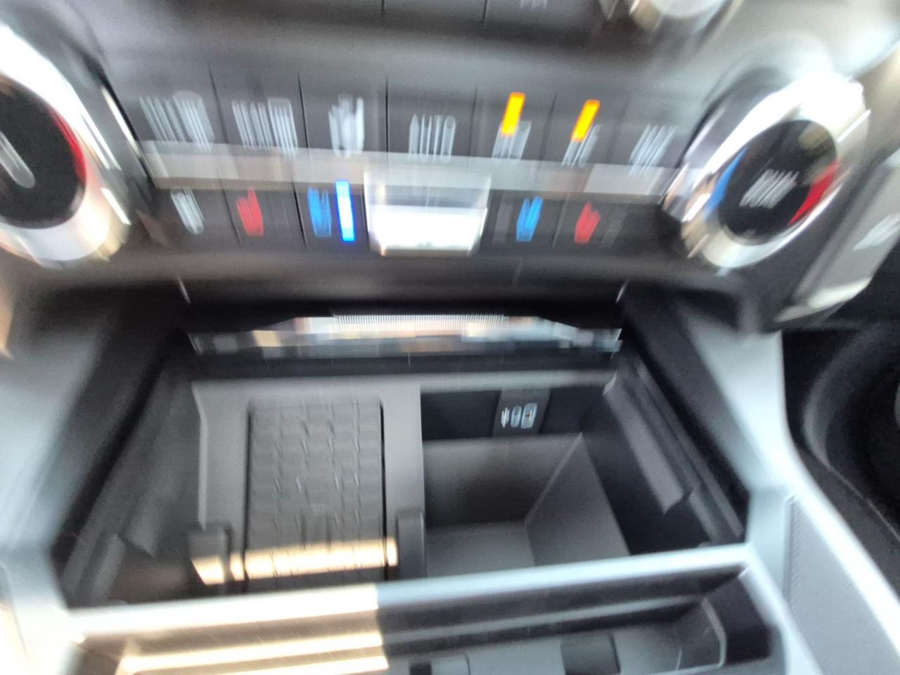 2026 Ford F-250 LARIAT, 6.7L DIESEL, ULTIMATE/PREMIUM PKG,MOONROOF Photo